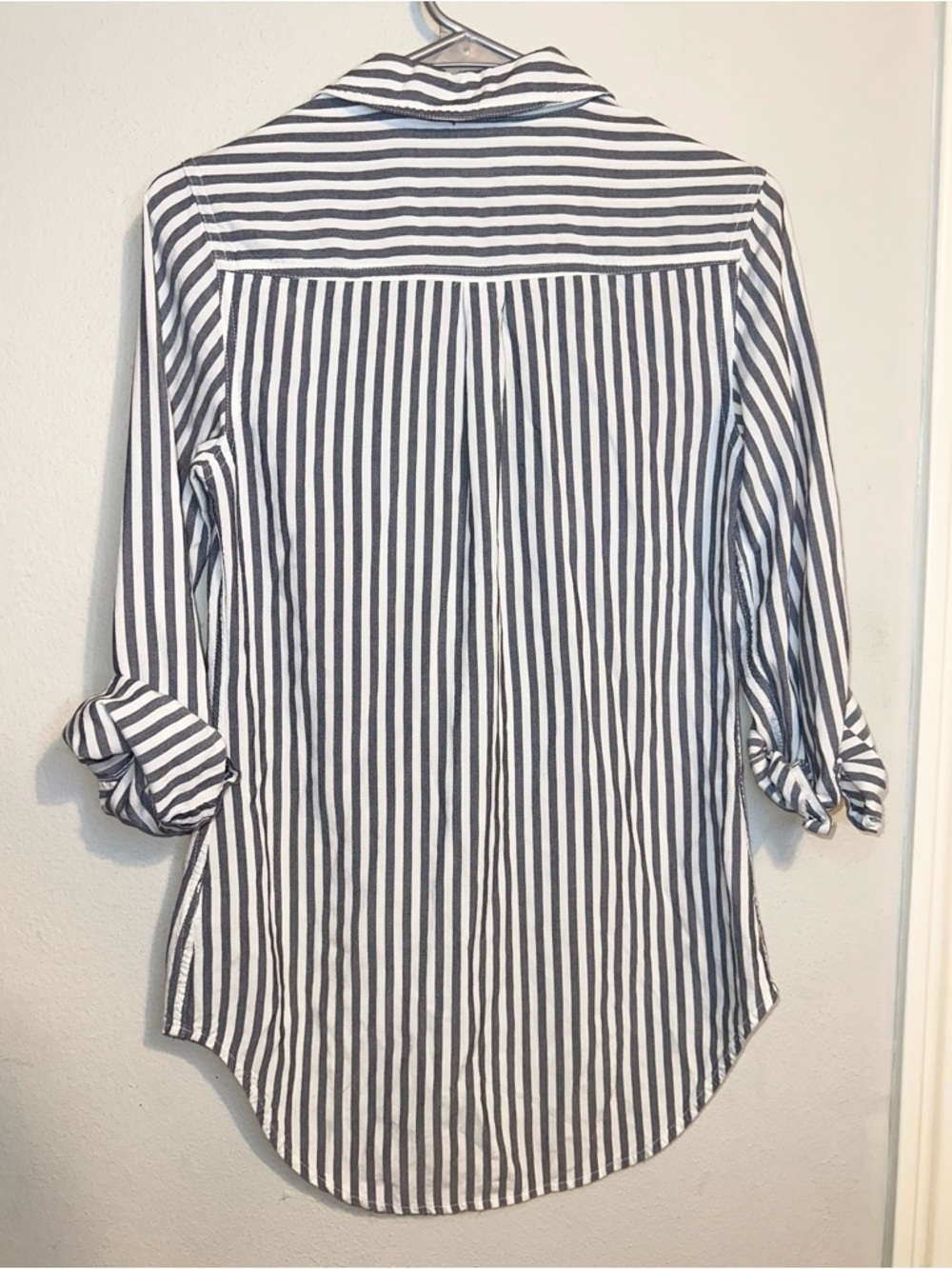 Merona Gray and White Vertical Stripe Button Down Shirt - Picture 3 of 3